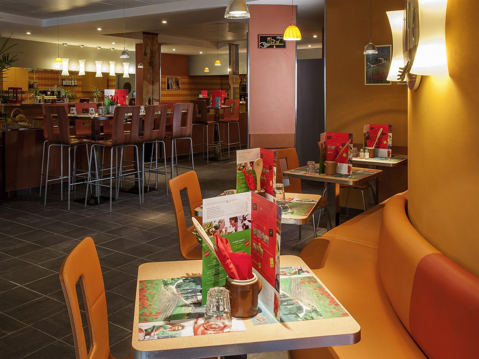 Готель Ibis Tours Centre Gare Екстер'єр фото