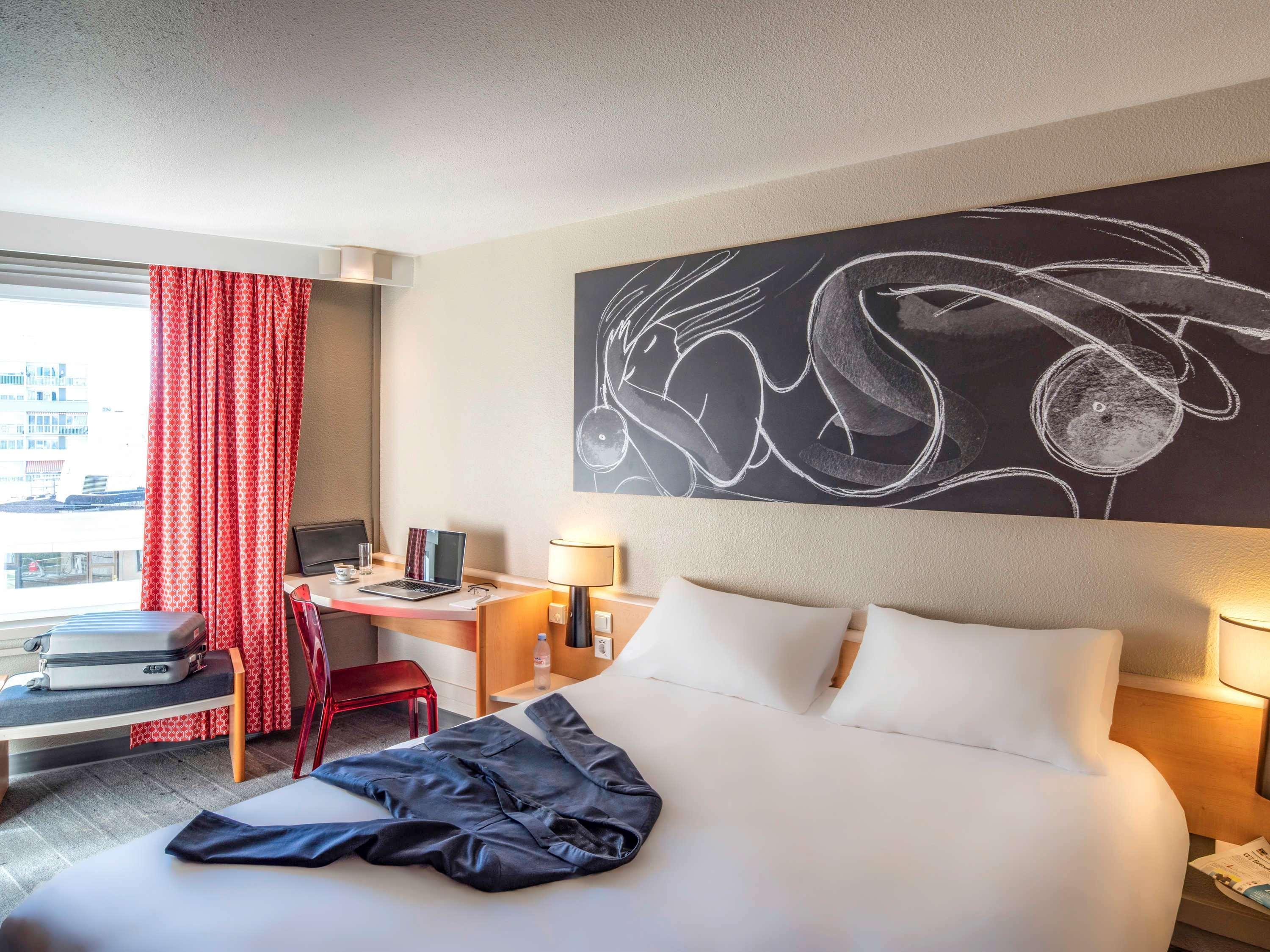 Готель Ibis Tours Centre Gare Екстер'єр фото